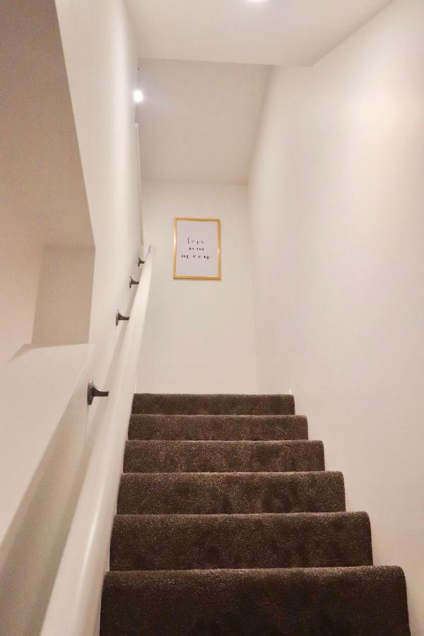 Perfect Modern Townhouse Cbd كريستتشيرش المظهر الخارجي الصورة