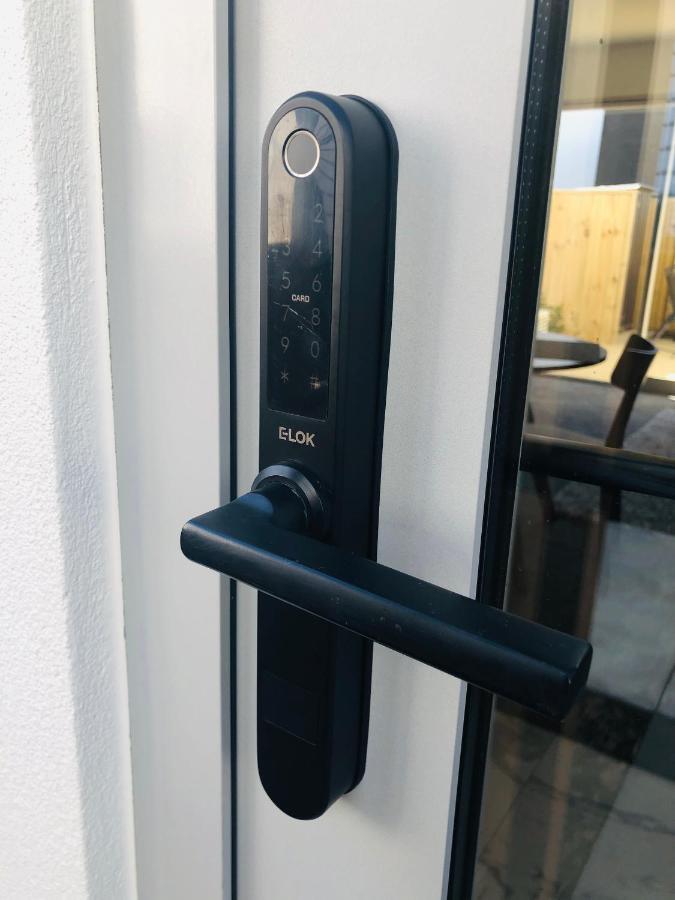 Perfect Modern Townhouse Cbd كريستتشيرش المظهر الخارجي الصورة